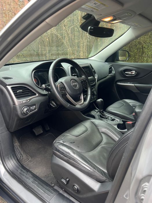 Продам Jeep Cherokee 2020 року