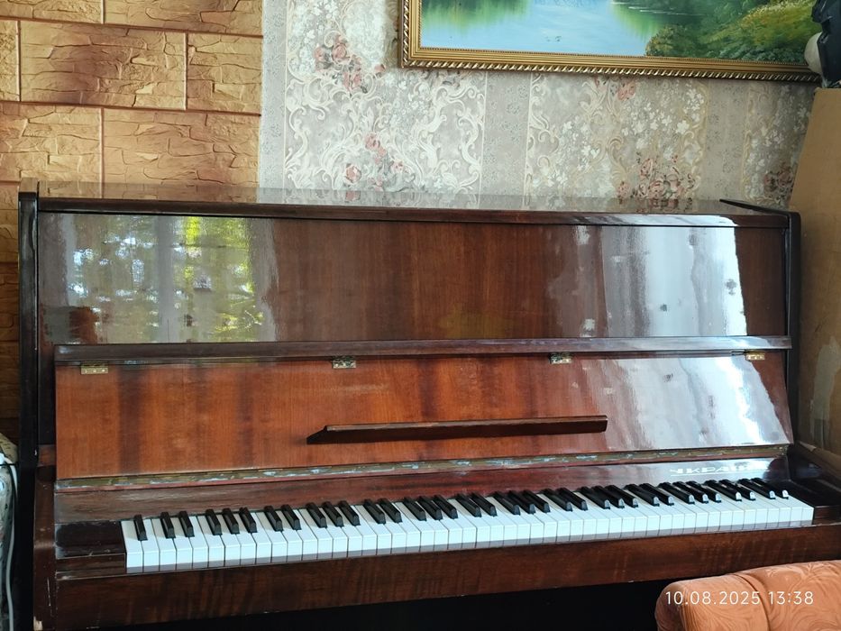 Піаніно -Україна