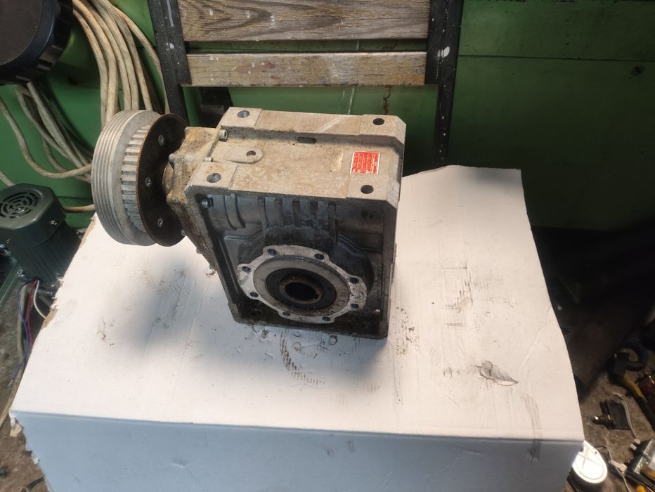 Редуктор червячний тип W86