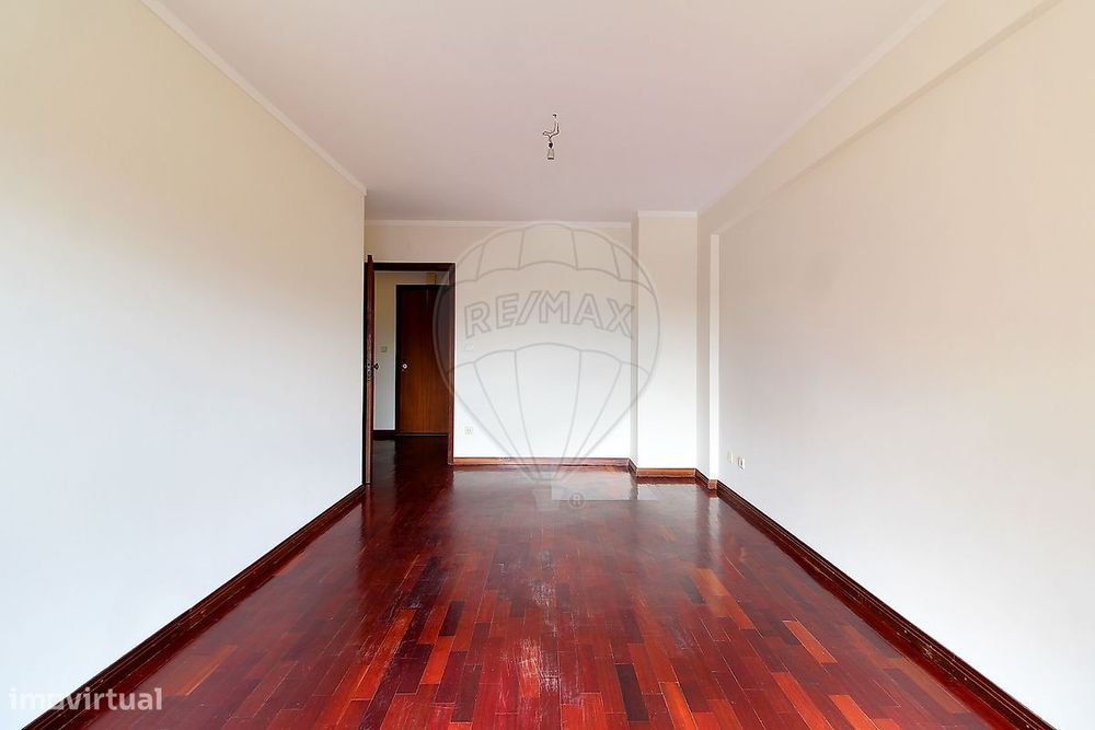 Apartamento T1 para arrendamento