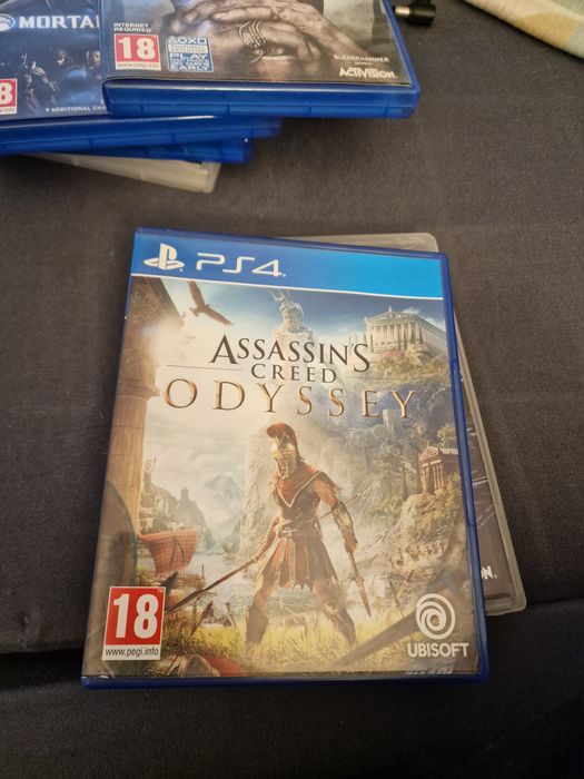 Playstation 4 + Comando + Jogos