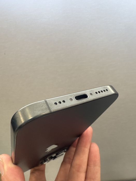iPhone 15 Pro 256gb - Semi novo