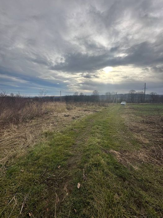 Продам земельну ділянку під будівництво