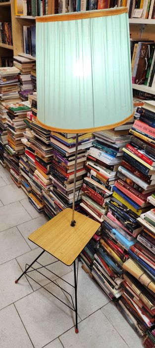 Lampa podłogowa ze stolikiem gazetownikiem /PRL