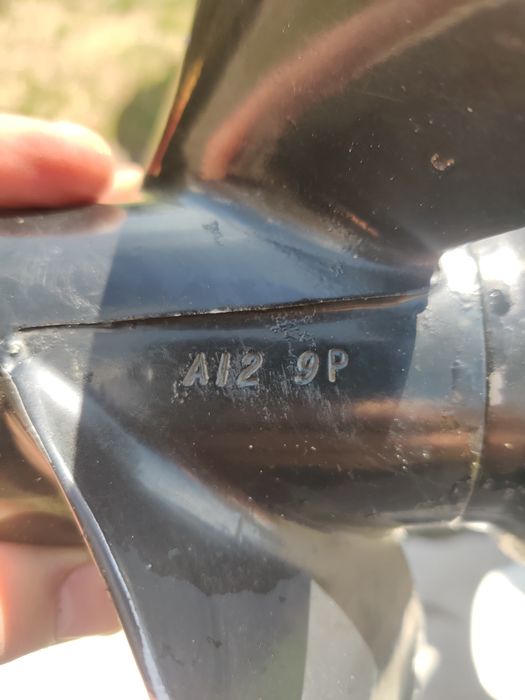 Śruby do motorówek