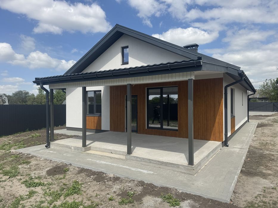 Продам  сучасний будинок біля озера 110 м2  на 9 сотках, Требухів , 17 кВт Бровари 7 хв