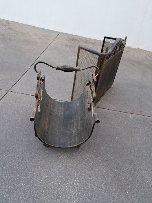 Vendo proteção de lareiras em latão