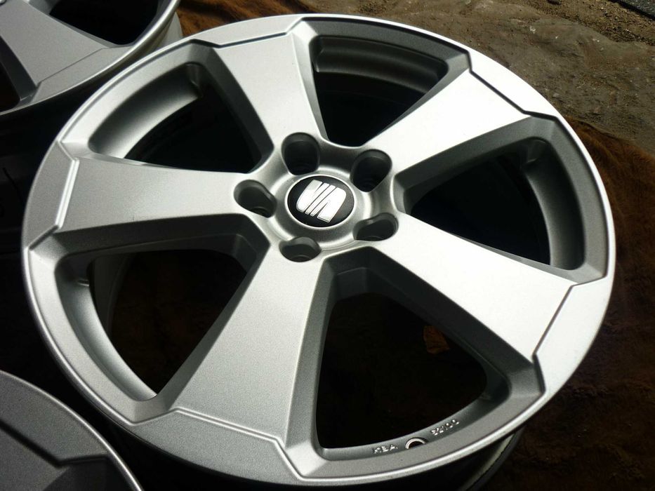 [GL] GOLF A3 OCTAVIA 7.5x18 CLA Leon JETTA  A/B klasse 5x112