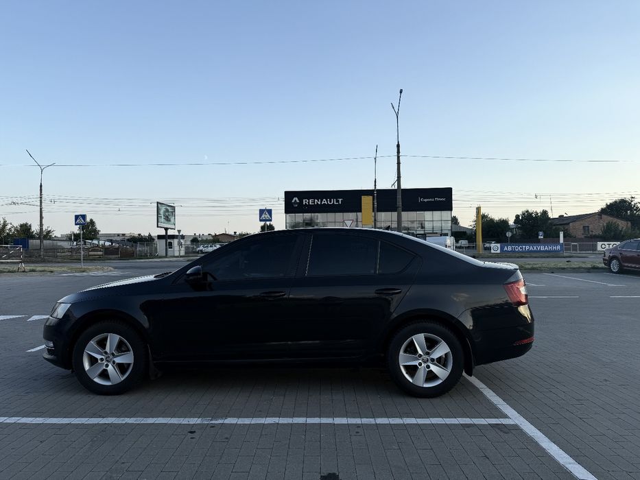 Skoda Octavia 2019 VIN TMBAD2NE4KB007257 фото оголошення 7 з 16