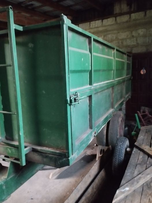 Przyczepa rolnicza 6t (pod koparki)