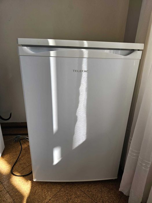 Frigorífico mini Telefac MPL155 – funcional