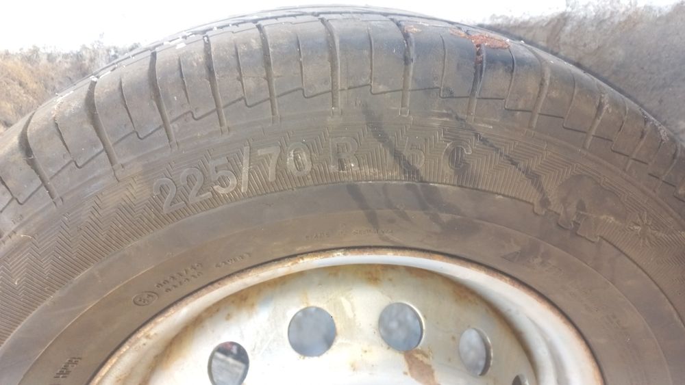 Комплект резине з дисками