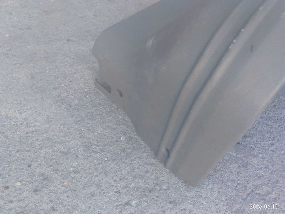 Tampa Lateral do Banco Esquerdo Ford Transit 94-00 (Ref: 94VB-V600K66)