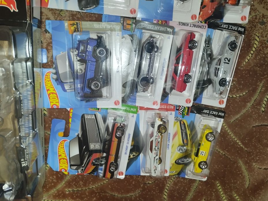 Matchbox  Hot wheels  різні