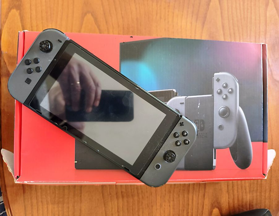 Nintendo Switch completa com jogo de oferta