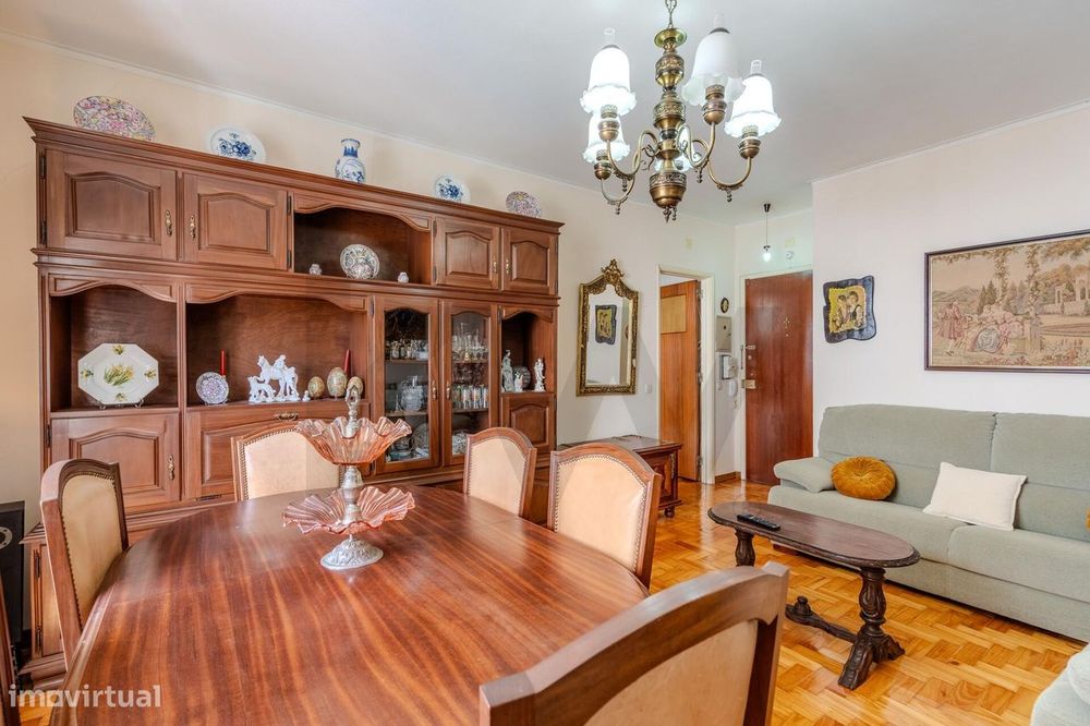 T2 em Oeiras | O Equilíbrio Perfeito entre Conforto e Localização