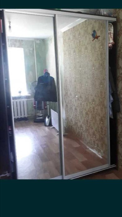 Продам шкаф-купе зеркальный