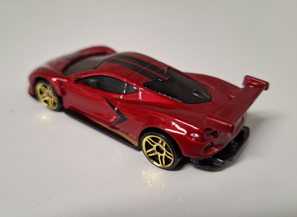 Hot Wheels - Corvette C8 R