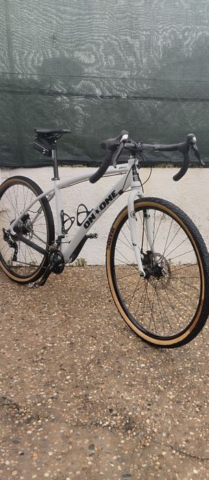 Bicicleta gravel como nova