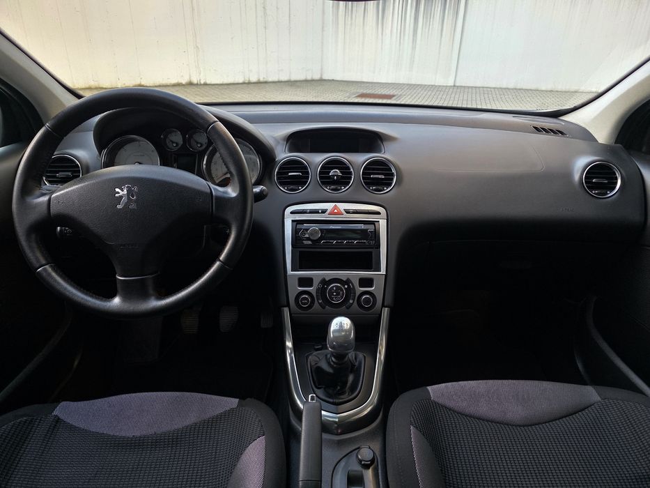 Peugeot 308 SPORT 1.6HDI 110CV  - Excepcional