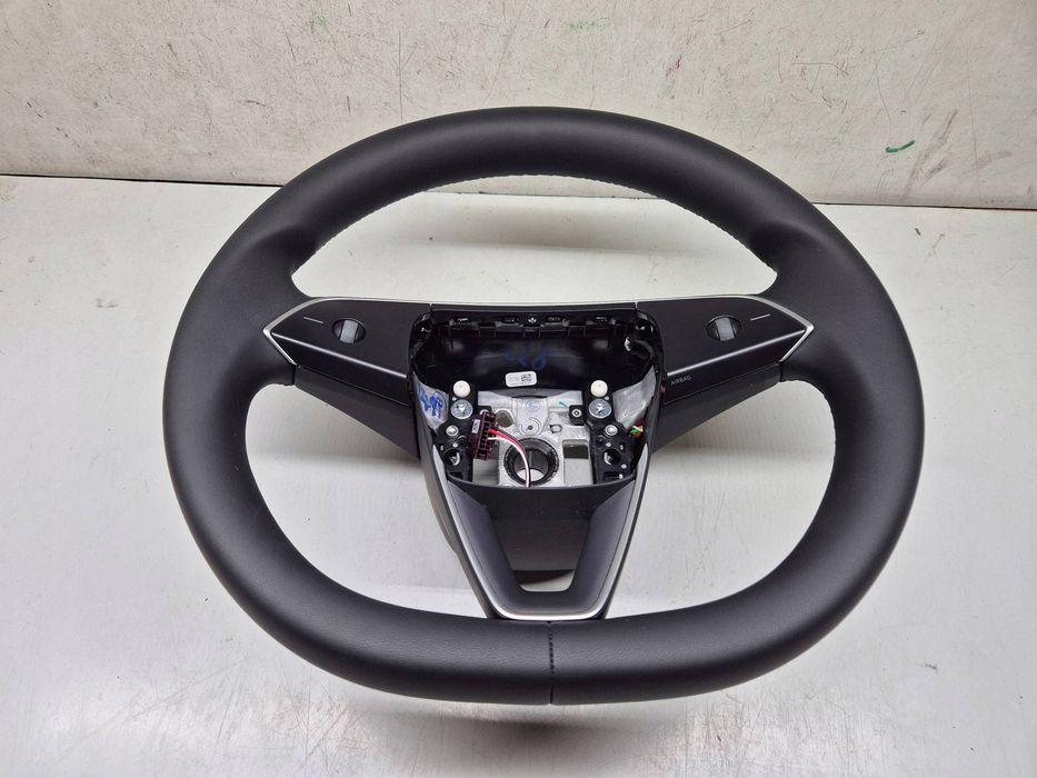 Tesla Model 3 Highland 24-1735339-Cn-H Kierownica Jak Nowa