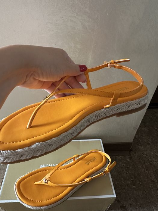 Сандалі Michael Kors розмір 38-38,5