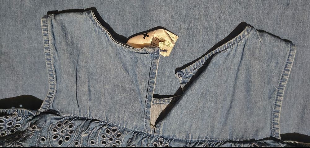 Sukienka Here& There C&A roz. 152