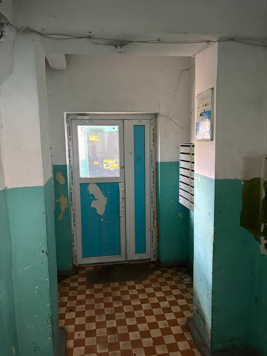 Квартира – Київ, 3-й мікрорайон Північно-Броварського масиву, Дарницький масив - Більше