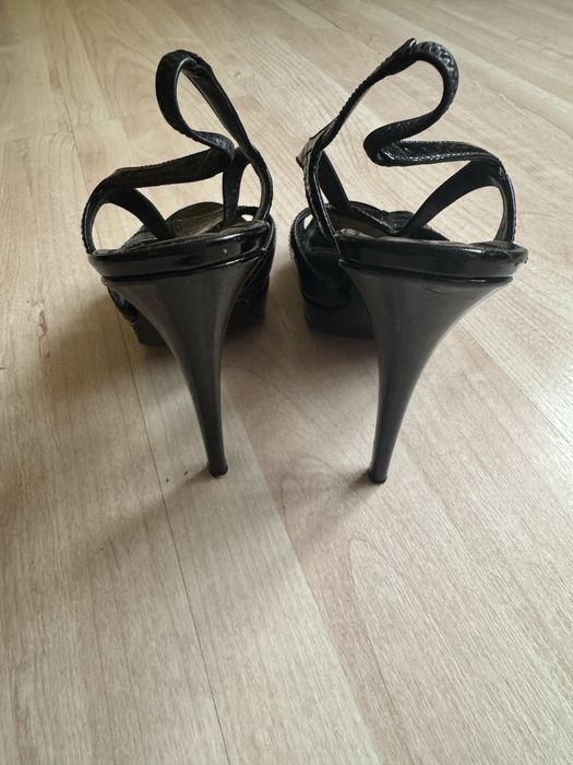 Sandaly Saint Laurent