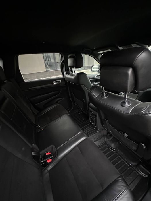 Jeep Grand Cherokee WK2 2021 год 3.6 полностью в родной краске.