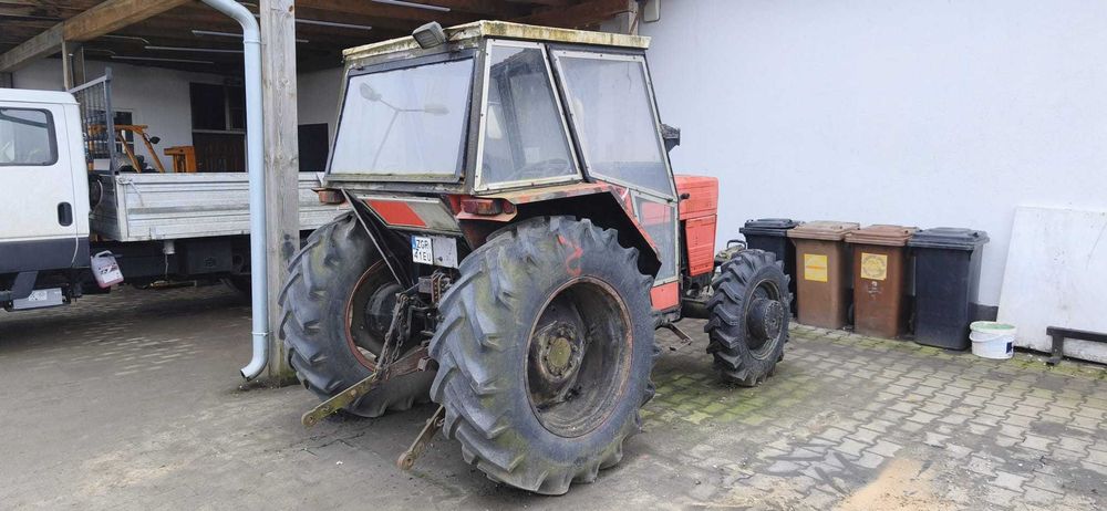 Traktor UTB Universal