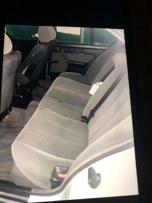 BMW 520 i. - 220000 Kms