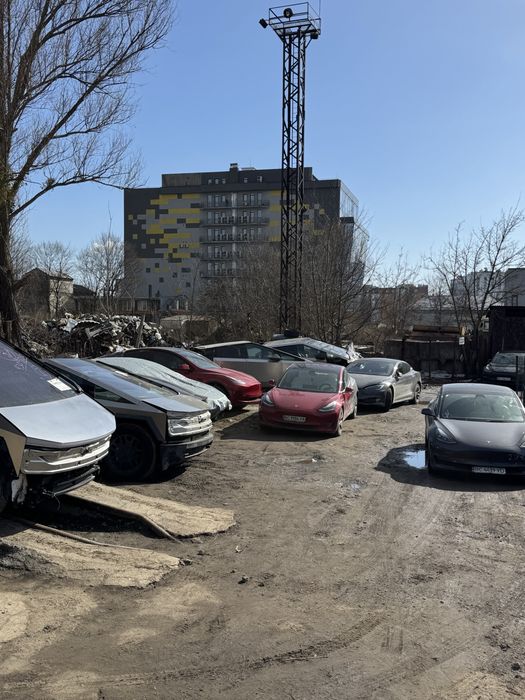 Сервіс Тесла Сервіс Кибертрак Сервіс Люсід Львів
