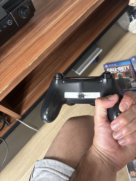 Playstation 4 1 TB +12 jogos