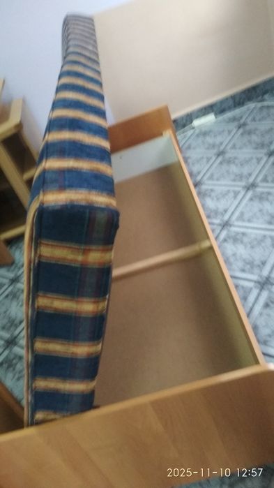 Sprzedam tapczan jednoosobowy