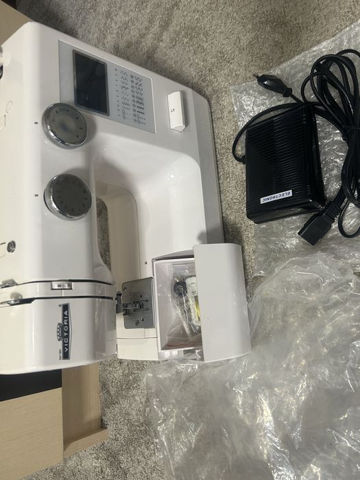 Швейная машинка Viktoria NM 2200 LCD