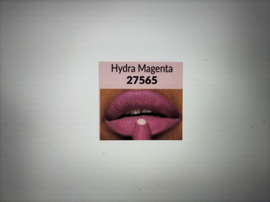 AVON Matowa szminka nawilżająca HYDRA MAGENTA
