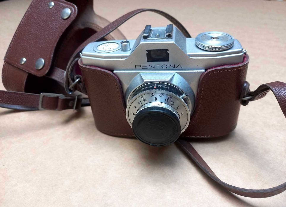 PENTONA aparat fotograficzny z połowy XX wieku, stan doskonały