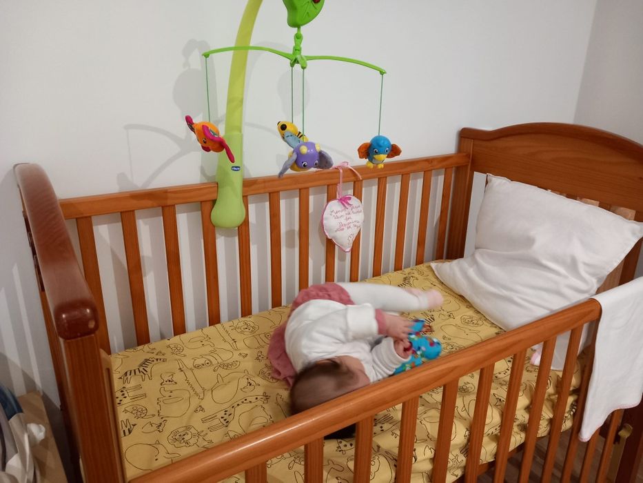 Cama  de  bebé..