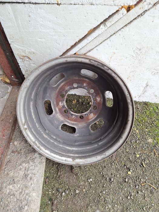 Felgi stalowe Iveco.