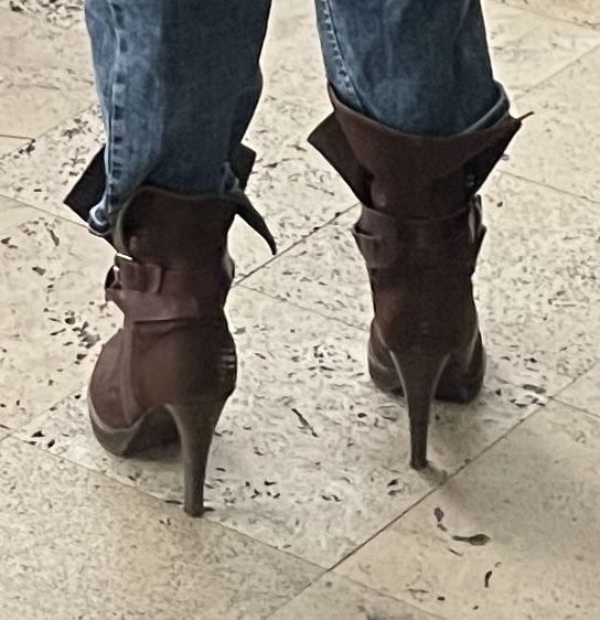 Botki czekoladowe Badura .