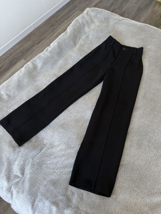 Класичні жіночі брюки ZARA, чорні, XS-S