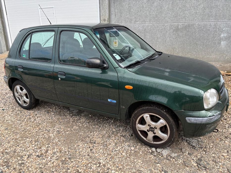 Nissan Micra K11 de 1999 para peças