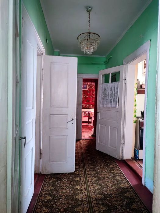 Продаж житлового будинку з земельною ділянкою 0,1495 га по вул. Б. Хмельницького в смт. Верхнє Синьовидне Сколівської ОТГ Львівської області. - Вид 6