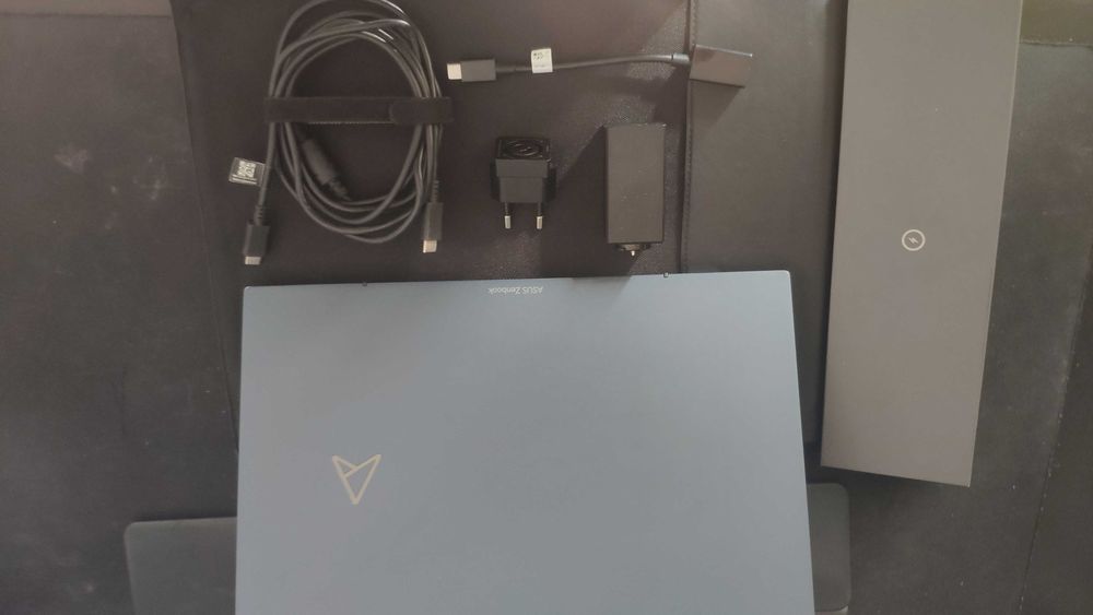 Asus Zenbook S13 R7-6800U/16GB/1TB/OLED Norweska Klawiatura