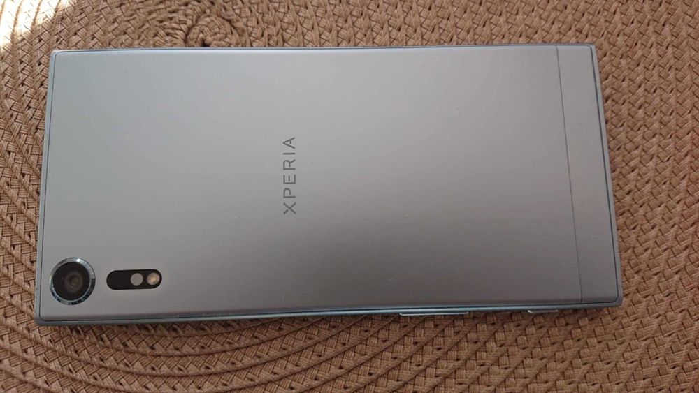 Sony Xperia XZ, G8231 stan BDB, błękitny z ładowarką