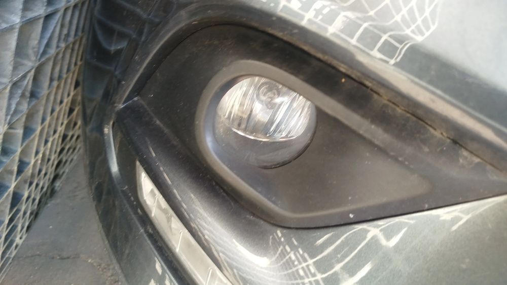 Farol nevoeiro frente direito RENAULT Clio IV (BH_)