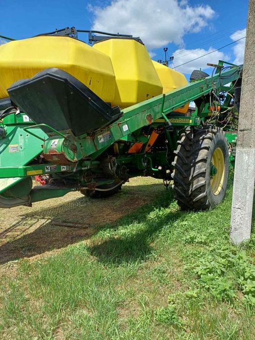 Посевной комплекс зерновой John Deere 1890 с прицепным  баком 1910