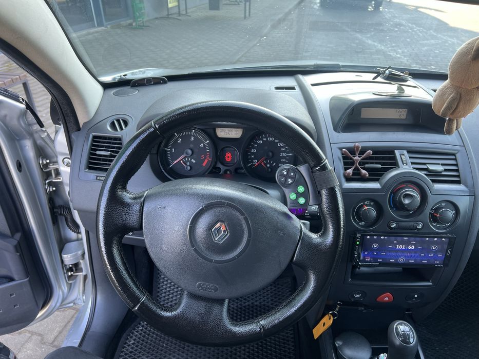 Продам Рено Меган 2 2008 року 1.5 дизель