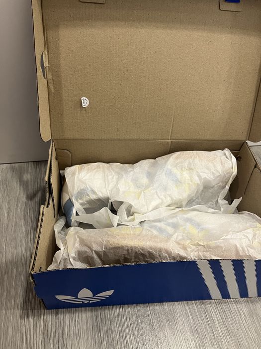 Adidas samba azuis e brancas
